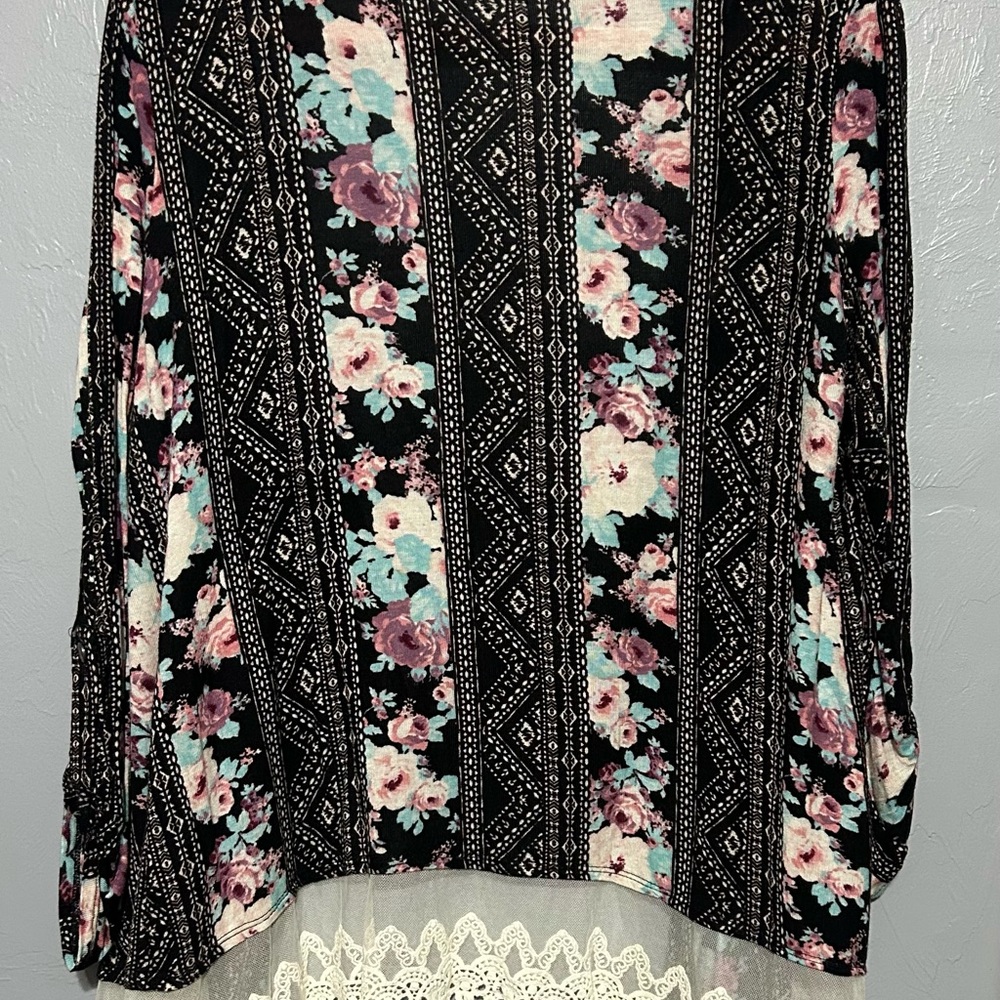 Floral Patterned Women's Top